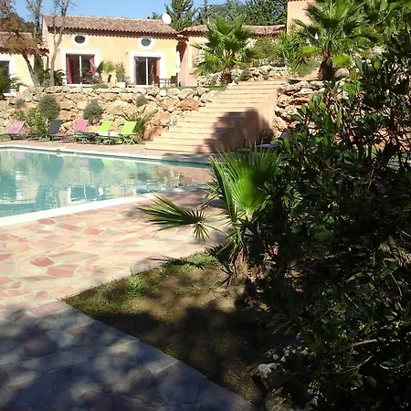 Mas Des Lys Guest house